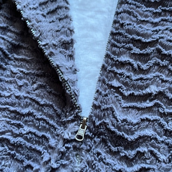 Women’s Patagonia Teddy Jacket / Medium / Furry - Picture 3 of 5
